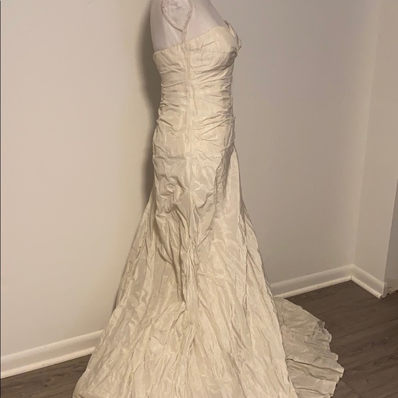 New! Nicole Miller Ivory Mia HG0013 Wedding Dress! - Picture 3 of 8